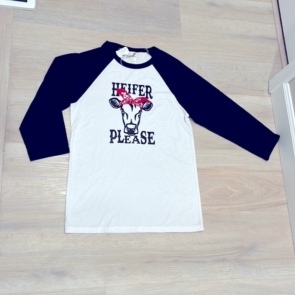 NWT HEIFER PLEASE cowgirl Cow Rodeo FFA baseball style Tee TShirt Medium M